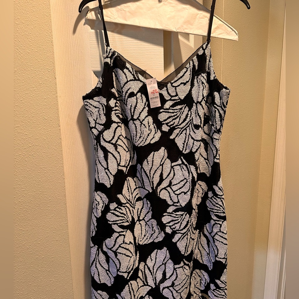 NWT WHBM BLACK N WHITE BEADED MIDI DRESS SIZE 10